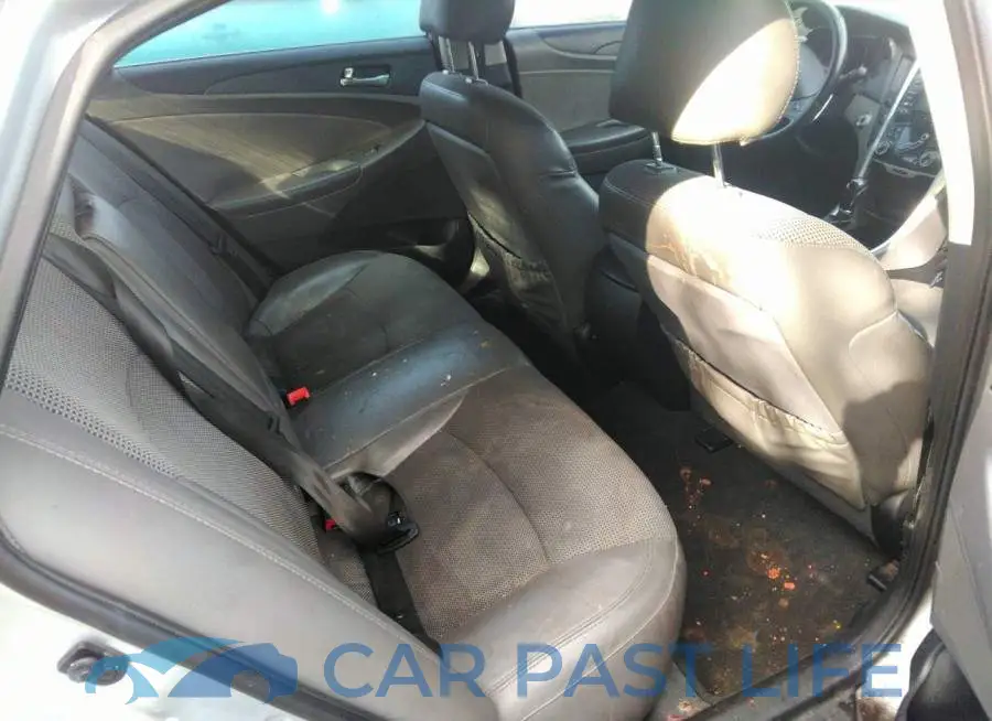5NPEC4AB3DH641575# 8