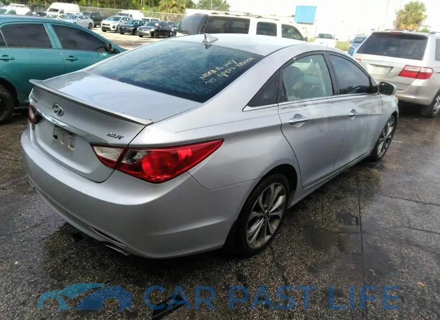 5NPEC4AB3DH641575# 4