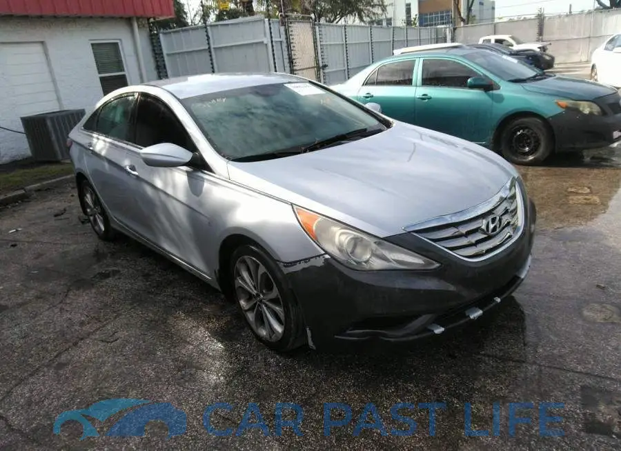 5NPEC4AB3DH641575# 1