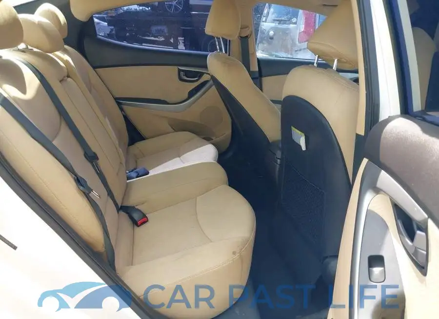 5NPDH4AE8DH156775# 8