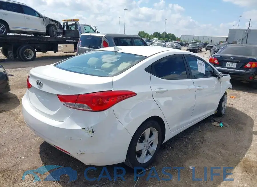 5NPDH4AE8DH156775# 4
