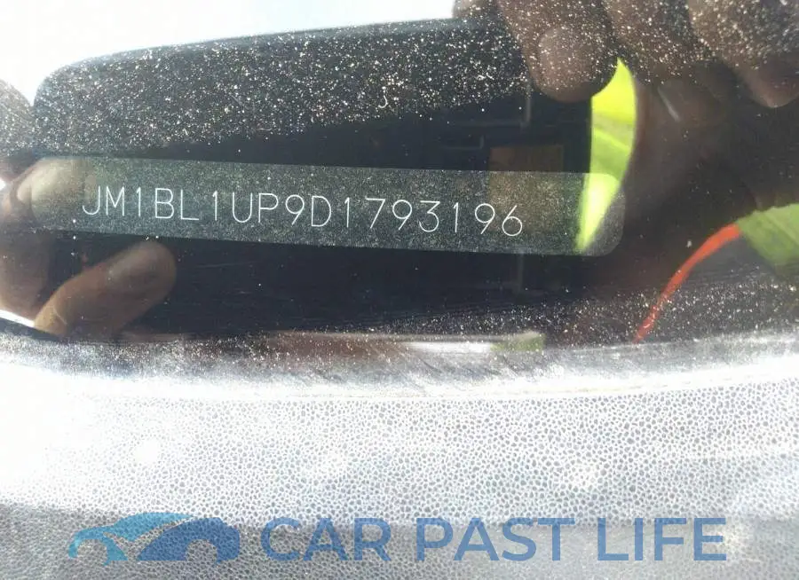 JM1BL1UP9D1793196# 9