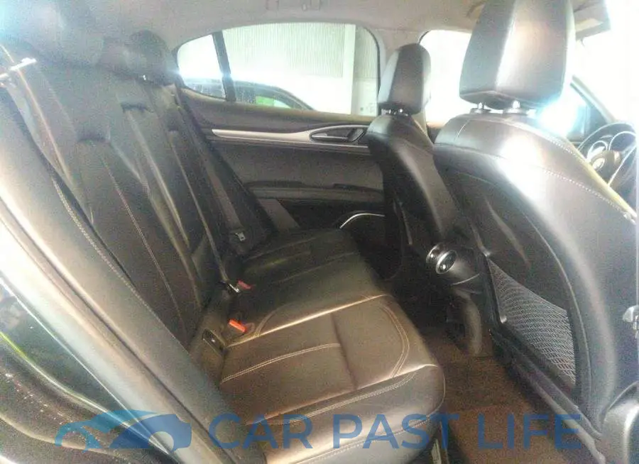 ZASFAKPN8J7B87153# 8