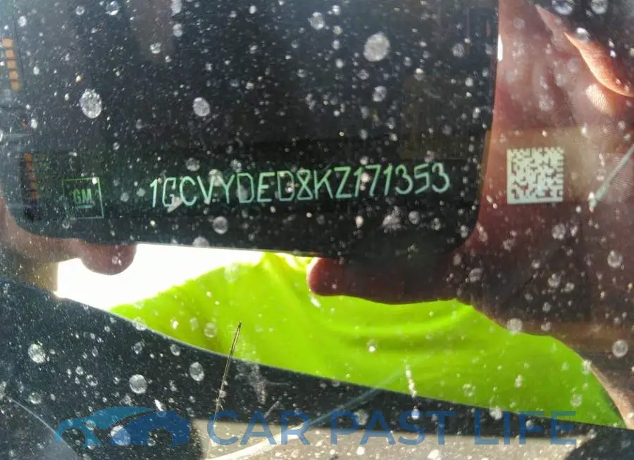 1GCVYDED8KZ171353# 9