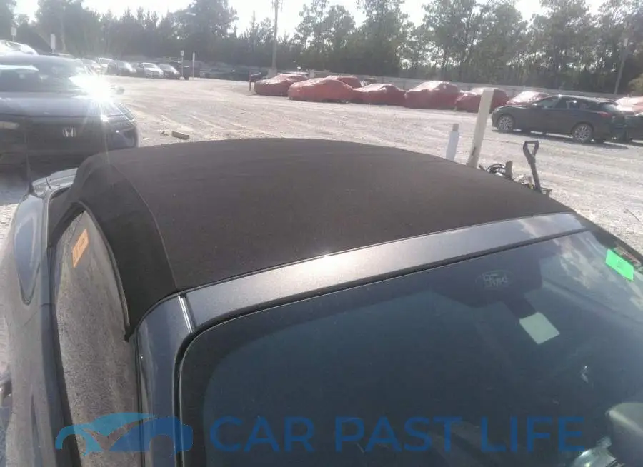 1FATP8UH2J5112882# 6