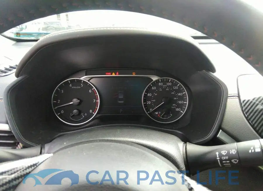 1N4AL4CV7LC145202# 7