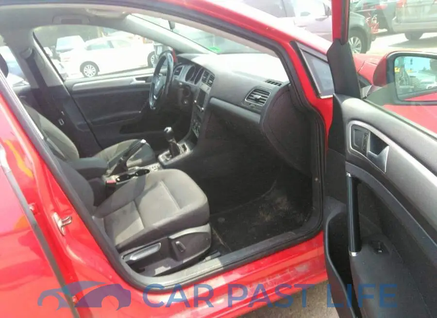 3VW117AU8GM013725# 5