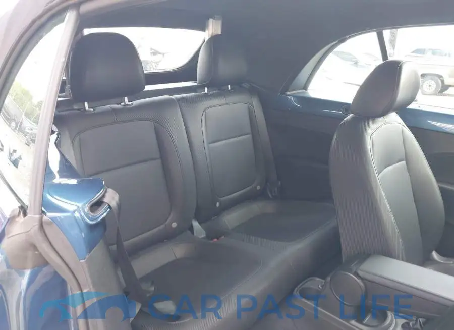 3VW5DAAT7JM512682# 8