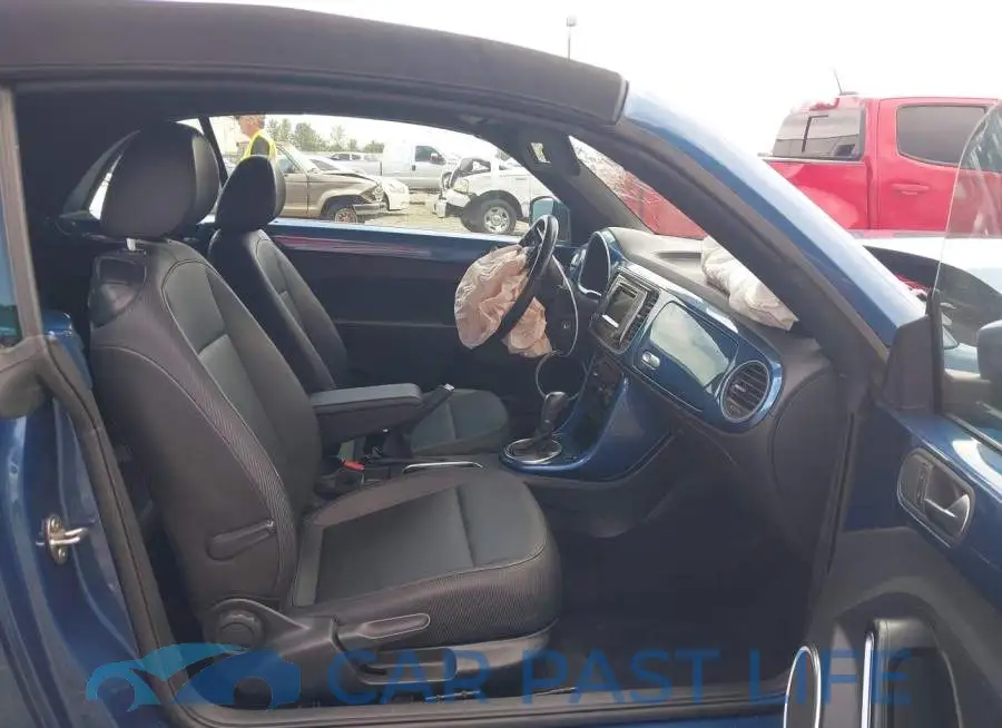 3VW5DAAT7JM512682# 5