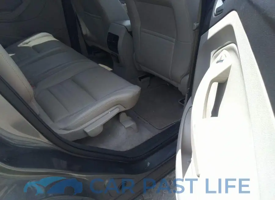 1FMCU0J91EUD13830# 8