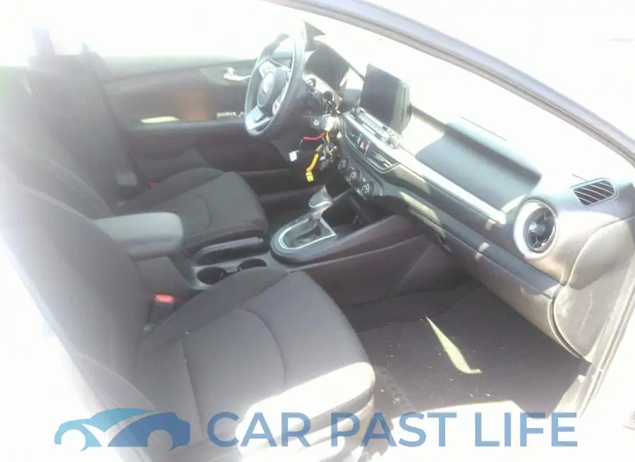 3KPF24AD8LE184905# 5