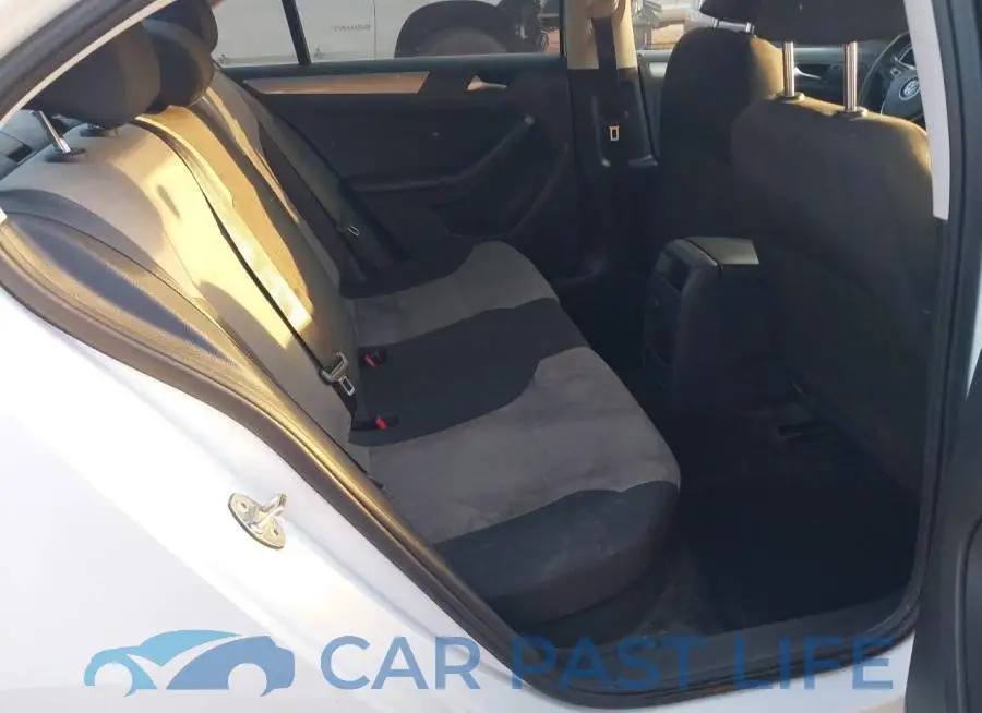 3VW167AJ7HM364859# 8