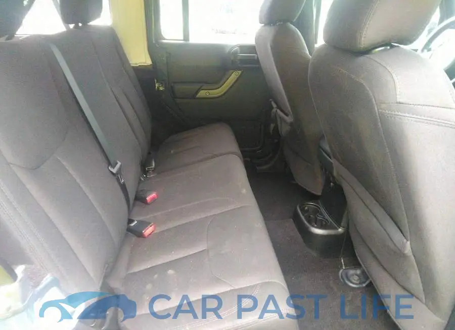 1C4BJWDG3JL830634# 8