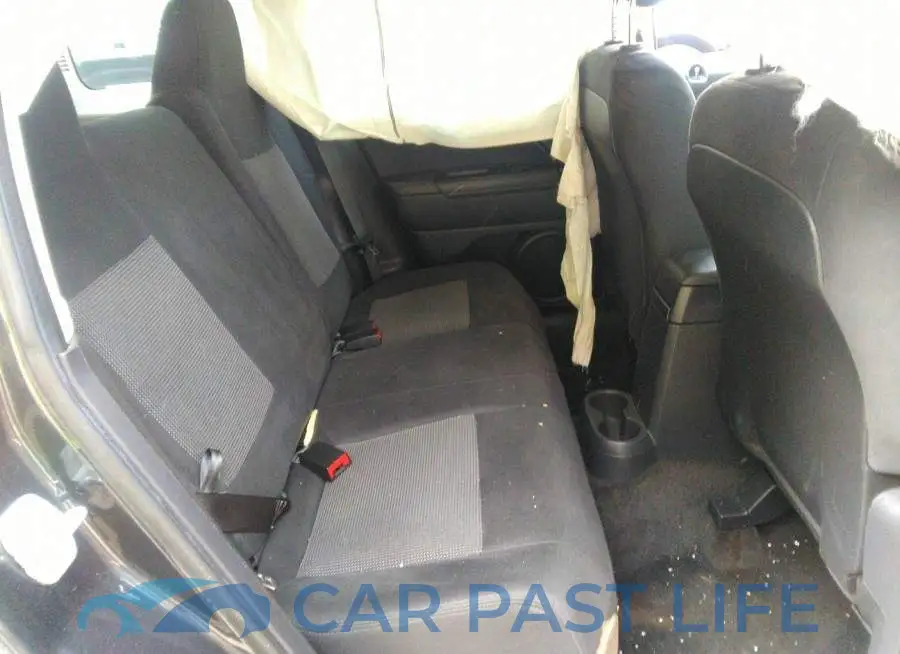 1C4NJRFB2ED762049# 8