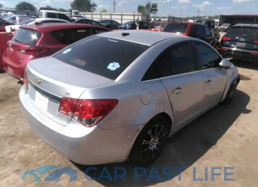 1G1PE5SB5D7140692# 4