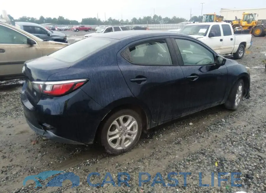 3MYDLBZV2GY101772# 4