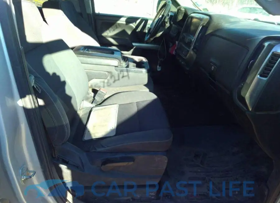 1GCVKREC2JZ138675# 5