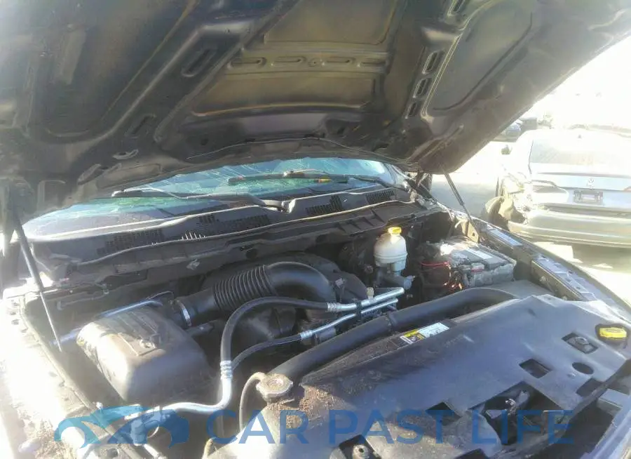 1C6RR6GT2FS569579# 10
