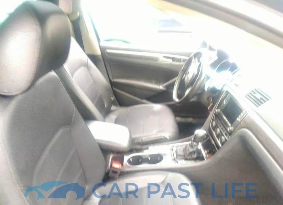 1VWBT7A37GC010421# 5