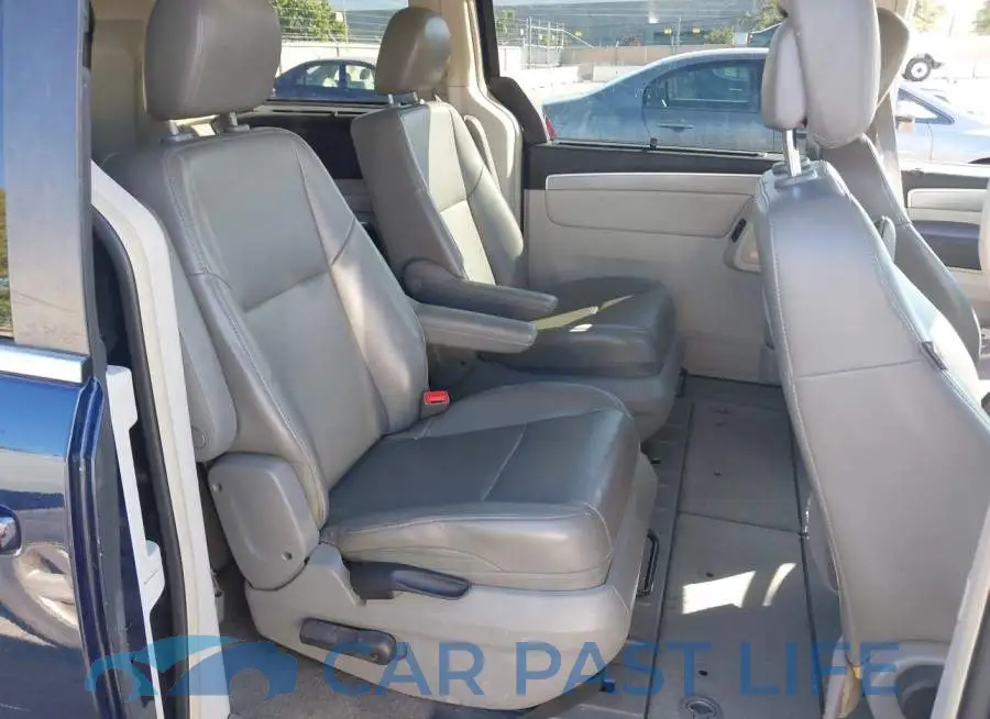 2C4RVABG6DR725185# 8