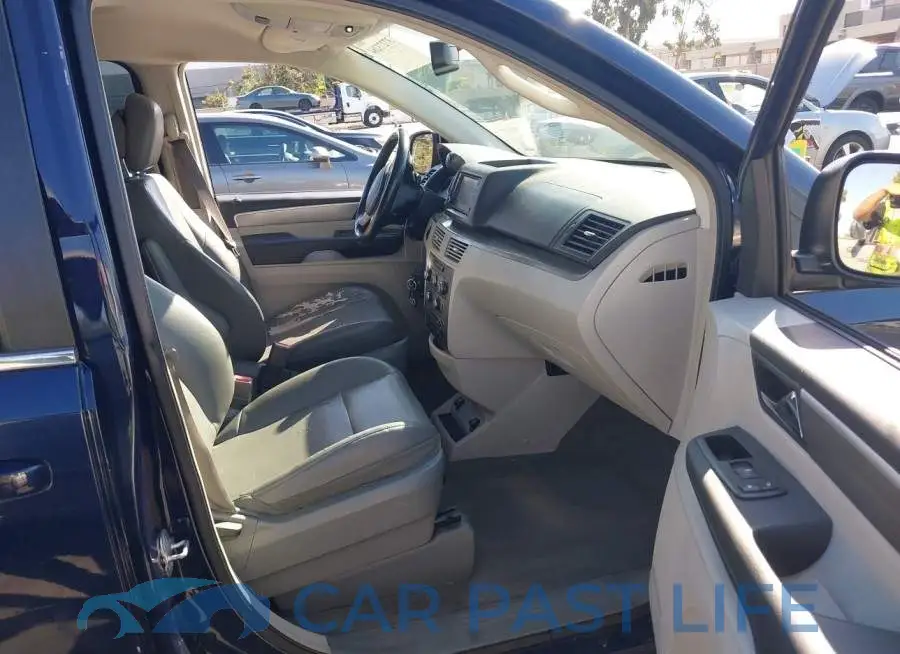 2C4RVABG6DR725185# 5
