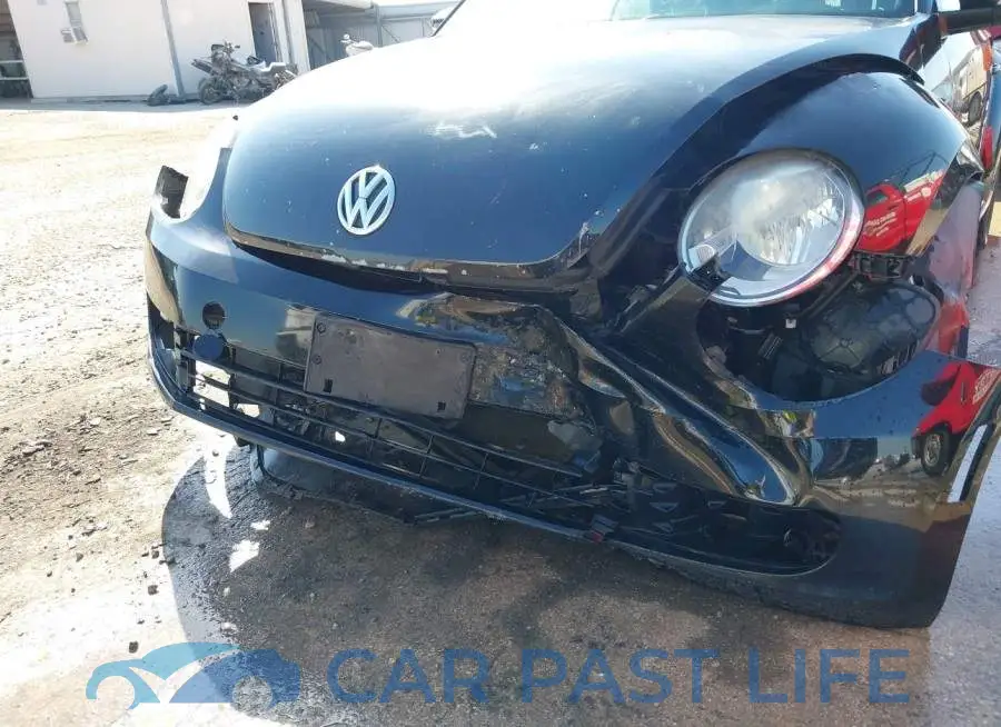 3VW5X7AT0DM811865# 6