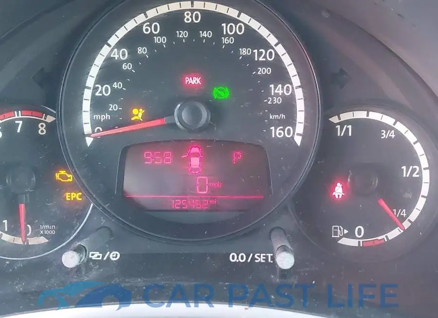 3VW5X7AT0DM811865# 7