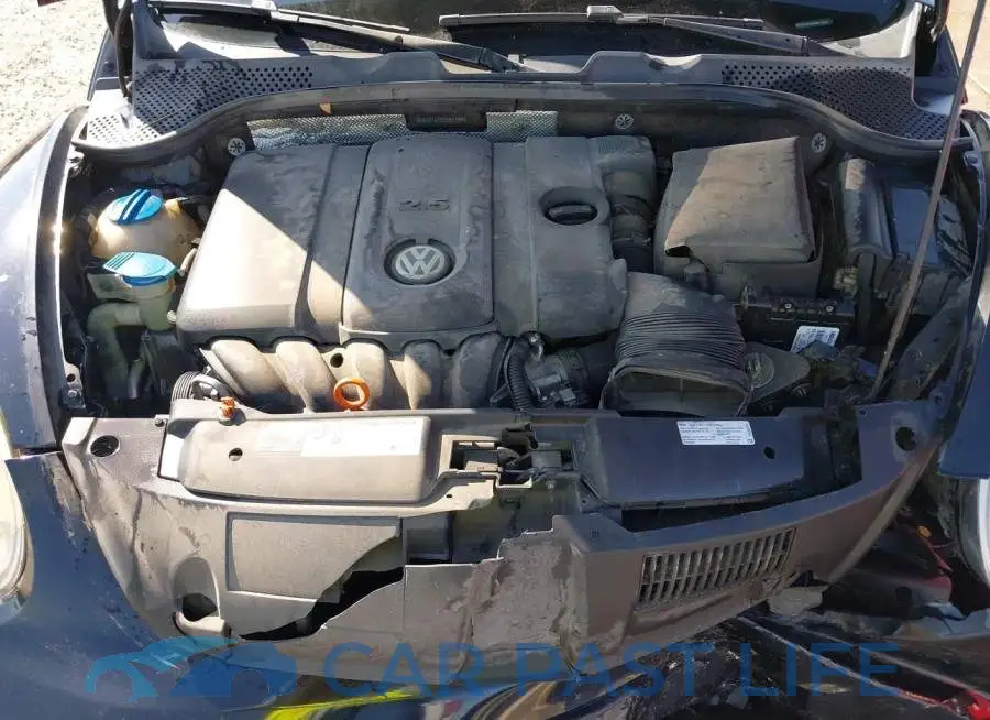 3VW5X7AT0DM811865# 10