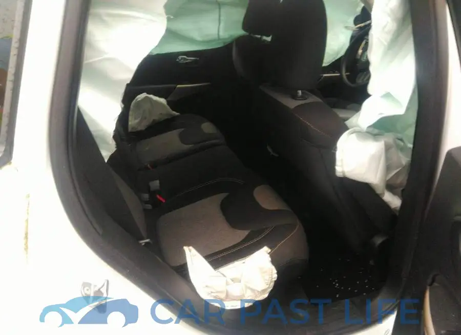 1C4PJLABXHD231215# 8