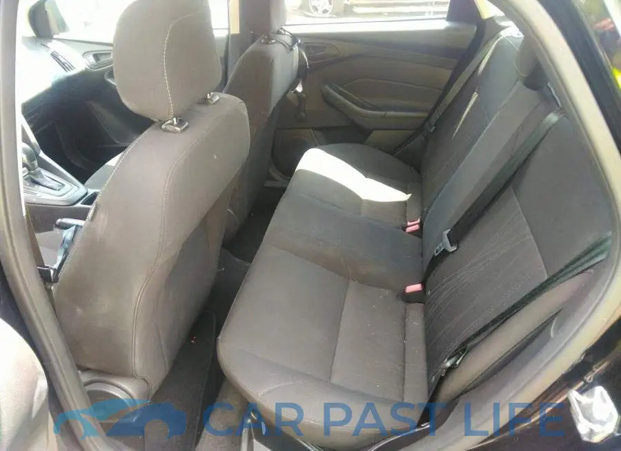 1FADP3E24GL200578# 8
