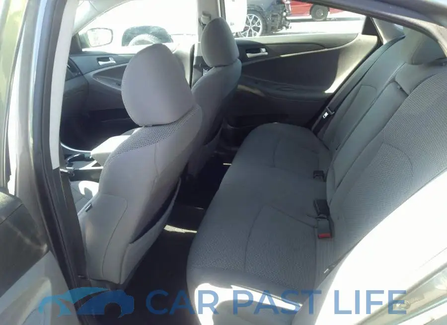 5NPEB4AC8DH568327# 8