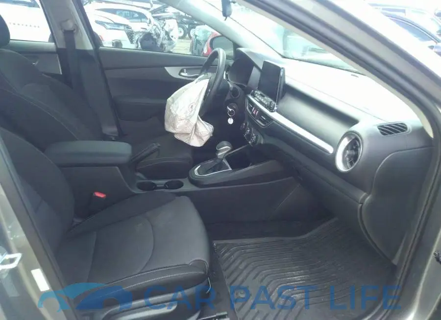 3KPF24AD6NE483425# 5