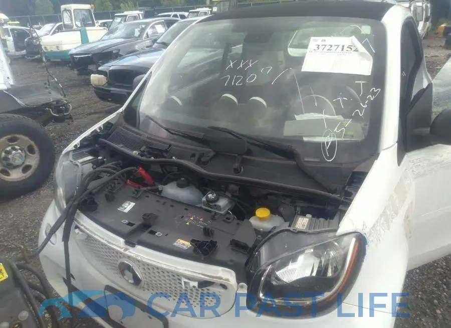 WMEFJ5DA1HK168769# 6