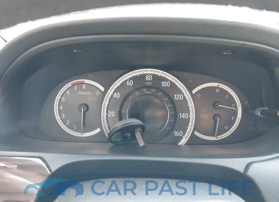 1HGCR2F70HA152175# 7
