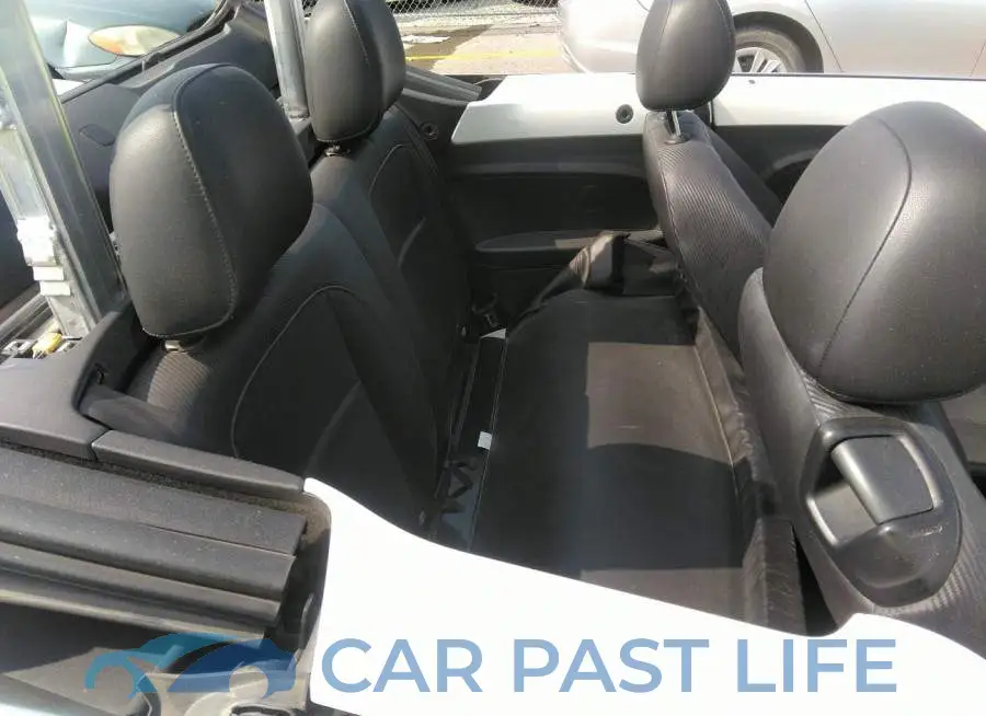 3VW5L7AT7DM805573# 8