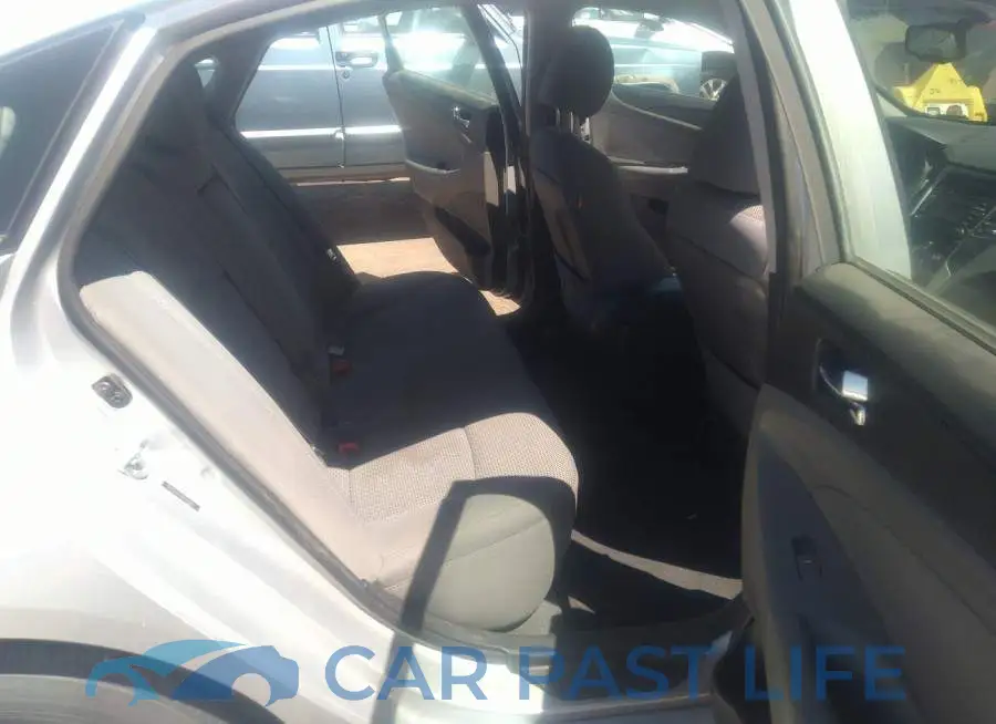 5NPEB4AC8DH542455# 8