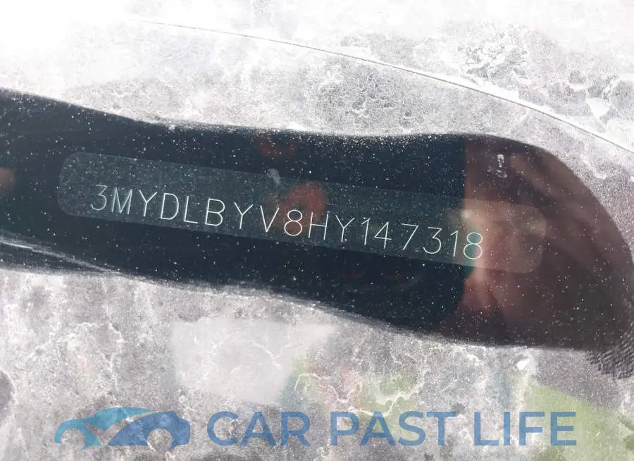 3MYDLBYV8HY147318# 9