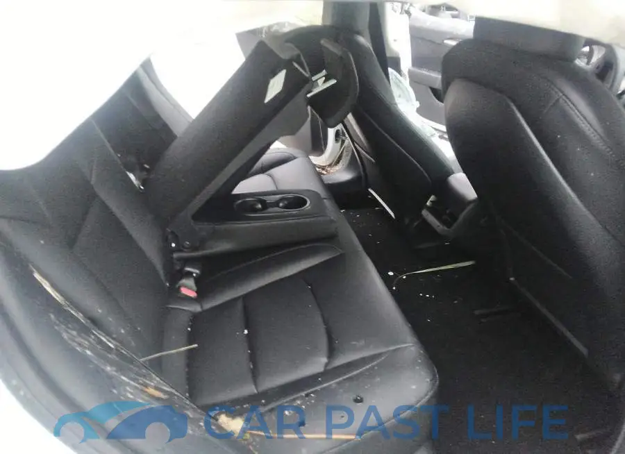 5YJ3E1EA7PF402406# 8