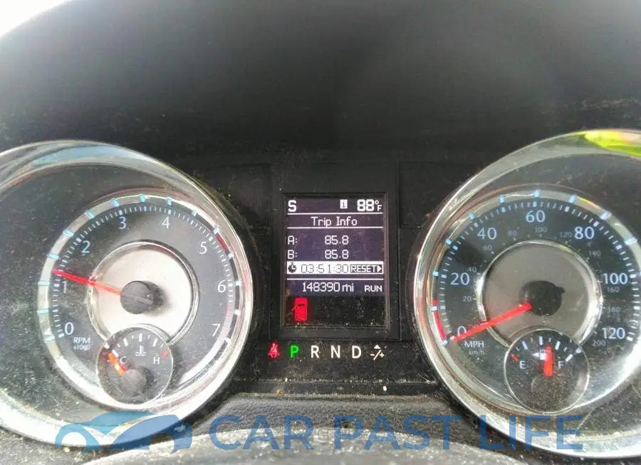2C4RC1BG1DR709269# 7
