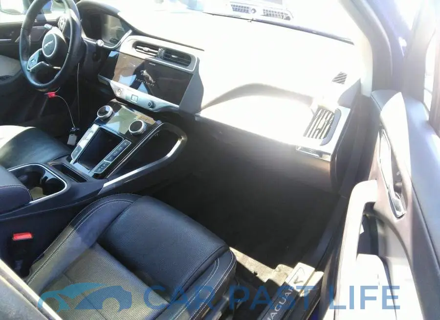 SADHB2S1XK1F70686# 5