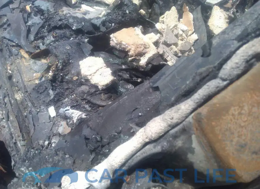 5UX83DP02P9R81640# 9