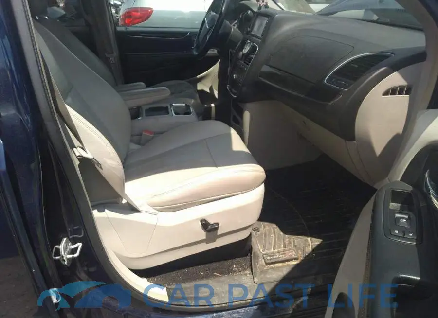 2C4RC1CG8DR589615# 5