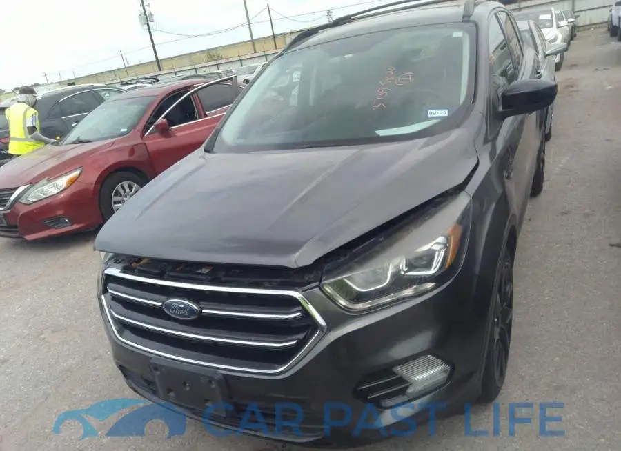 1FMCU0GD8HUA32124# 6