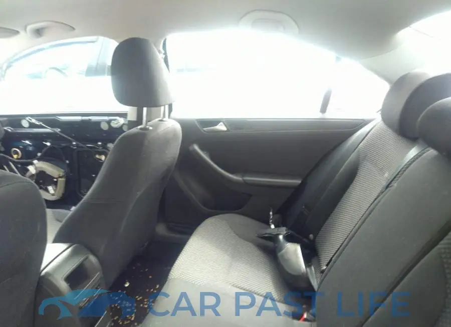3VW1K7AJ3EM384419# 8