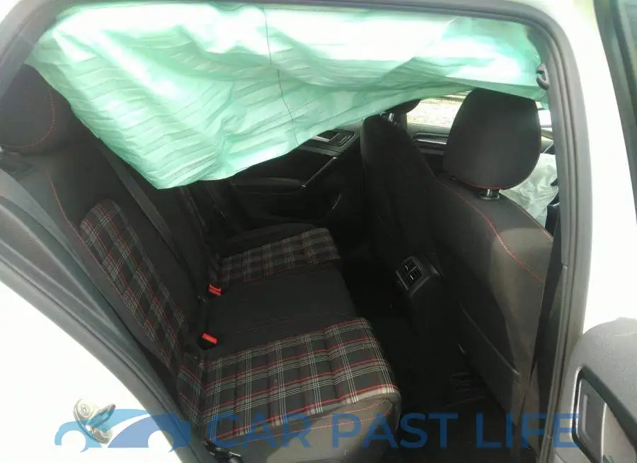 3VW5T7AU0HM019015# 8
