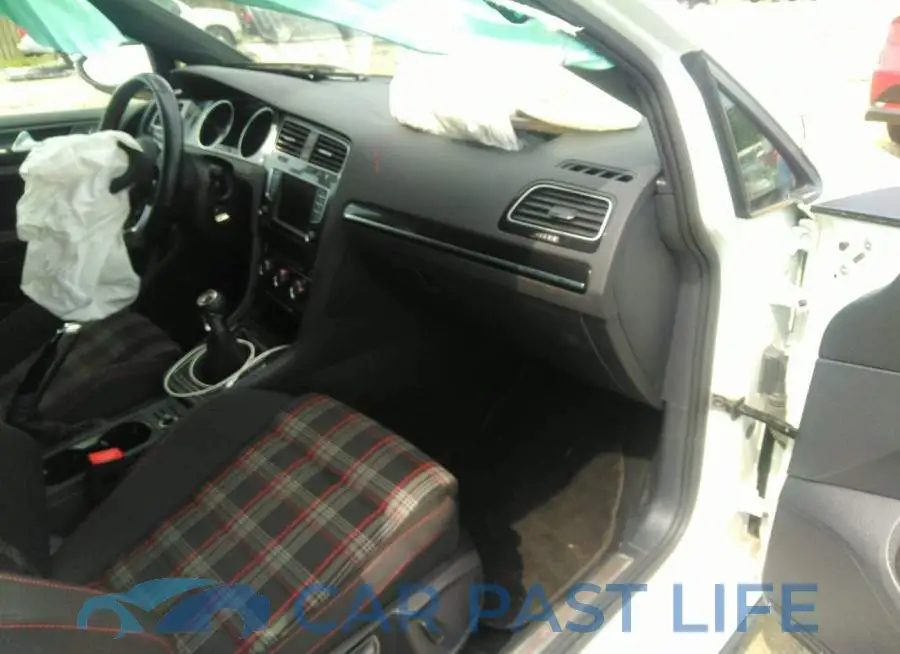 3VW5T7AU0HM019015# 5