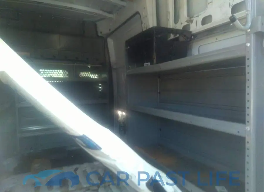 1N6BF0LYXHN811986# 8