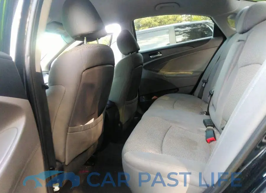 5NPEB4AC8DH517555# 8