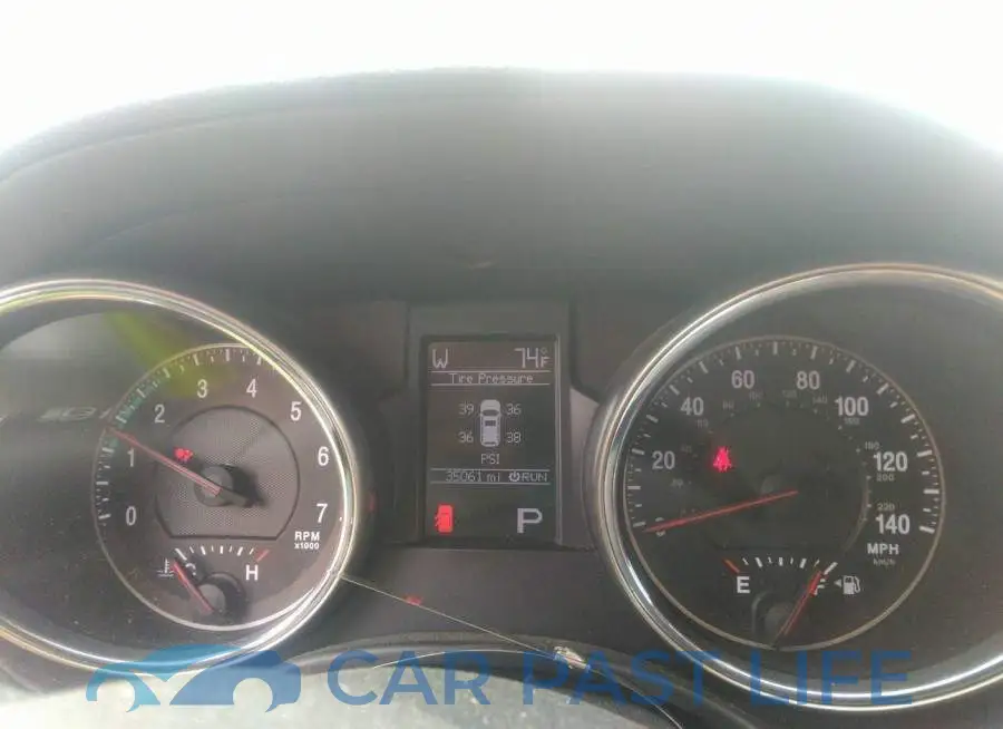 1C4RJFCT2DC615182# 7
