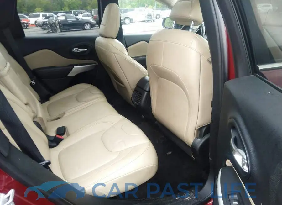 1C4PJMDS4HW611785# 8